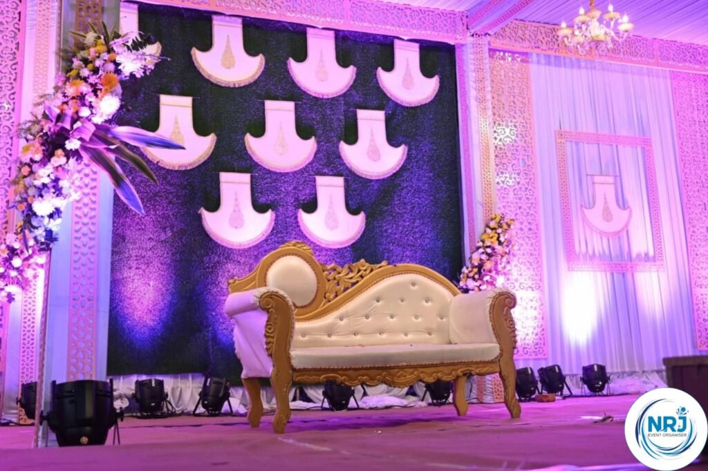 Event Planner in Mau